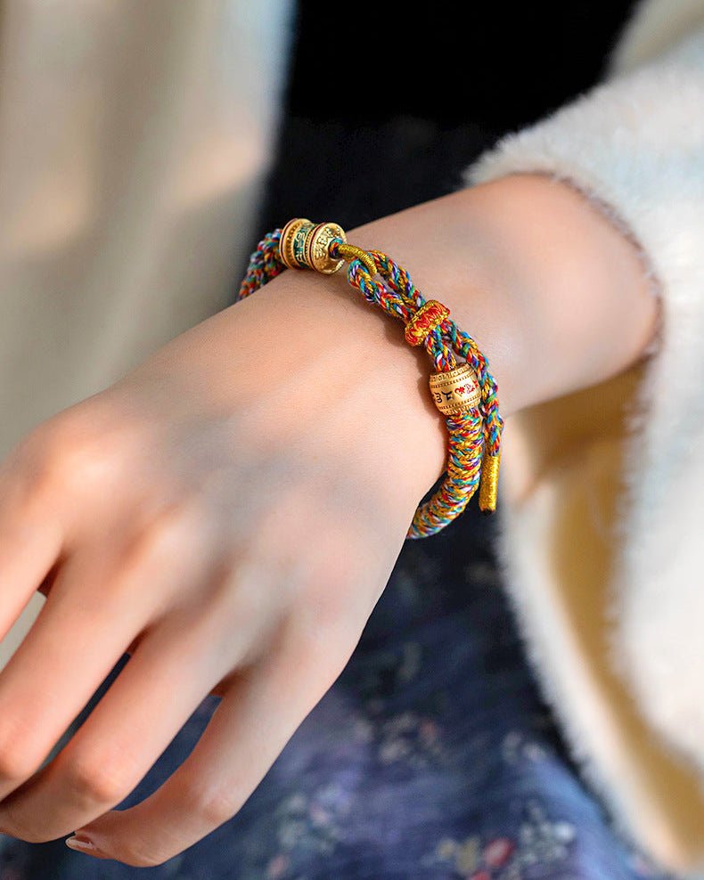 ༀམཎིཔདྨེཧཱུྃ Om Mani Padme Hum Hand - Woven Bracelet - Stupa Crystal